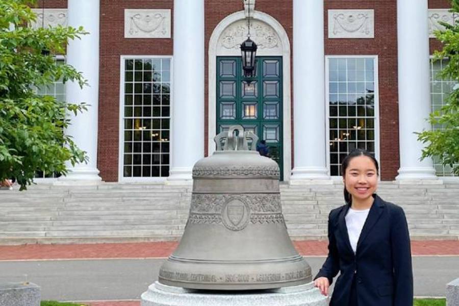 Ren (Hamilton ’23, Bridge ’22) Diversifies Skill Set Through Harvard, Dartmouth Business Programs